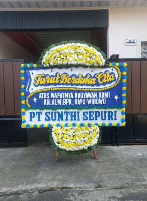 Papan Bunga Duka di Aikmel
