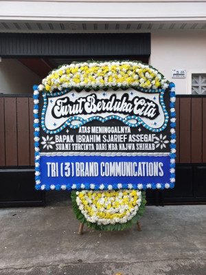 Papan Bunga Duka di Aikmel
